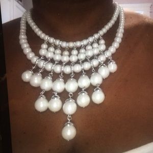 🌺Faux peal Statement necklace🌺